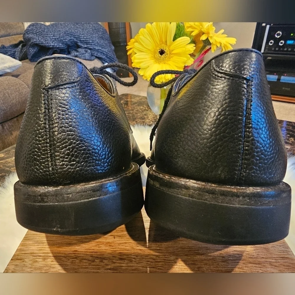 Salvatore Ferragamo Laceup Pebbled Leather Oxford Dress Shoes Size 9.5